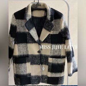 Miss Jijie Lover Oversized Check Wool-Blend Coat – Black & Cream Plaid Medium